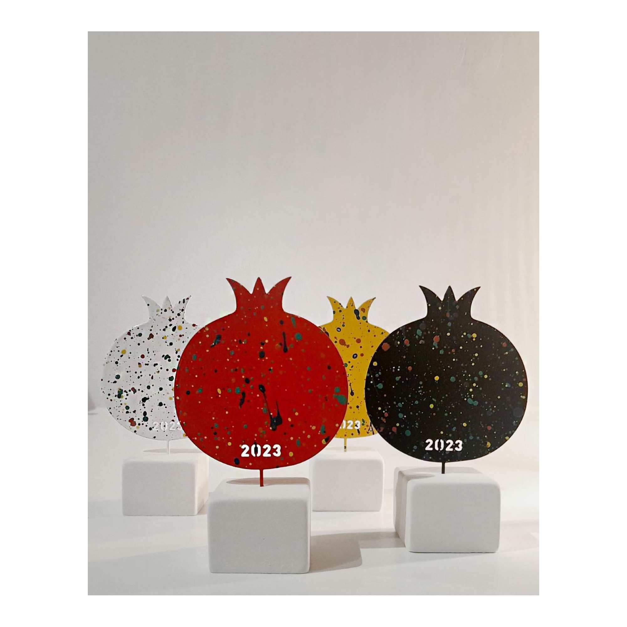 Gouri Sculpture décorative Grenade - 2023 A FUTURE PERFECT