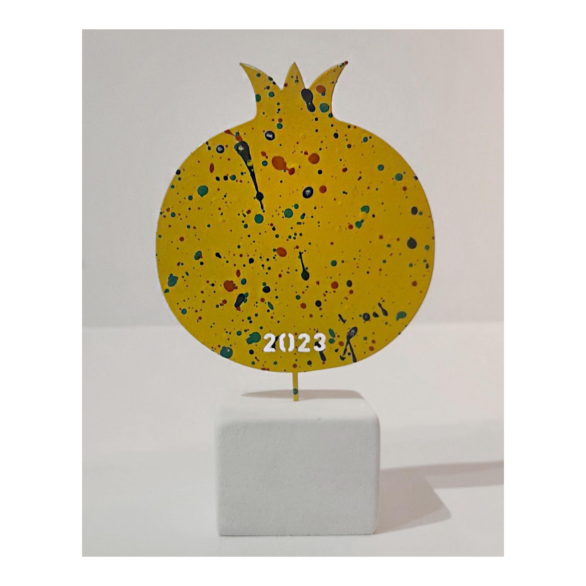 Gouri Sculpture décorative Grenade - 2023 A FUTURE PERFECT