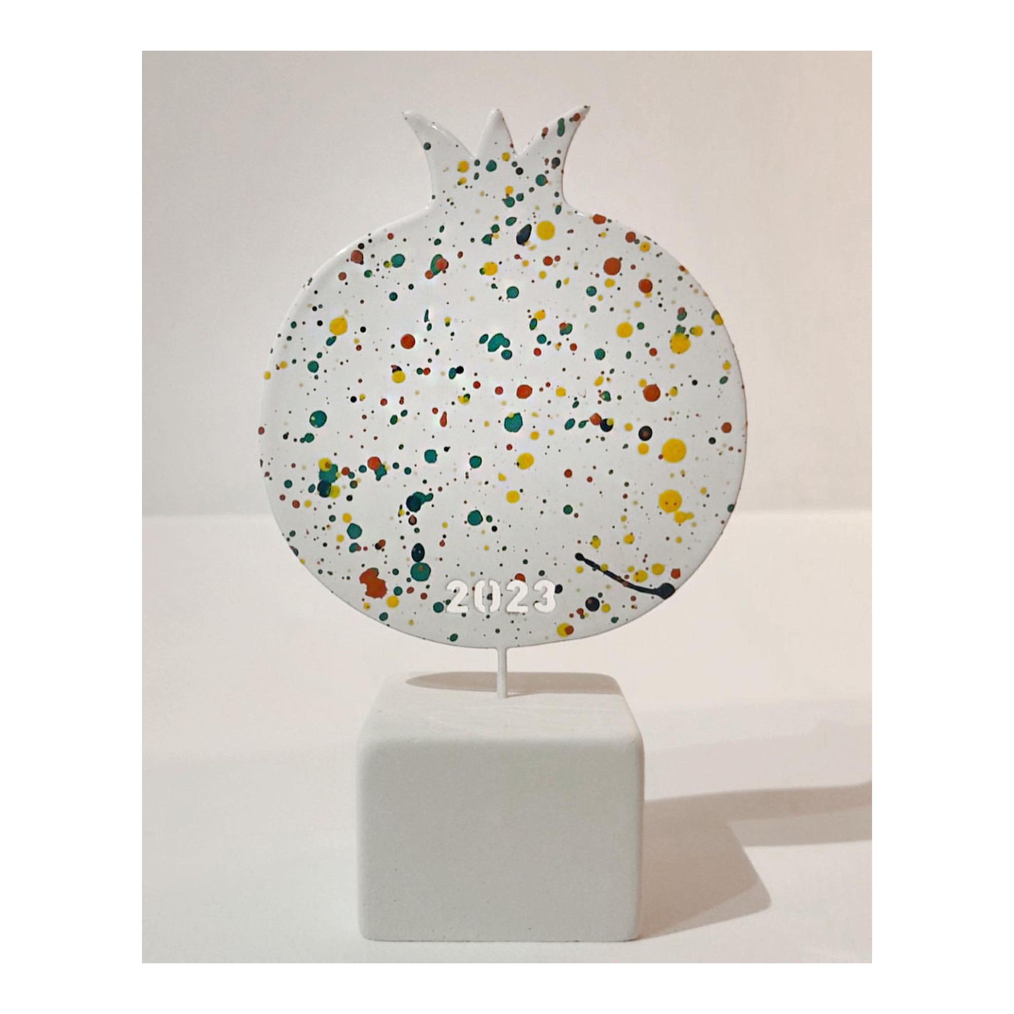 Gouri Sculpture décorative Grenade - 2023 A FUTURE PERFECT